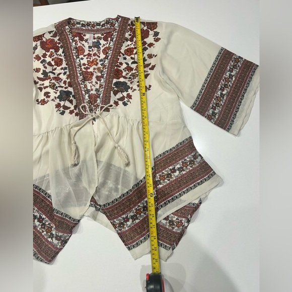 Xhilaration sheer Multicolor Floral Kimono - Picture 6 of 7